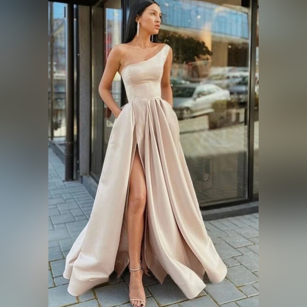 A-Line/Princess Satin Ruffle One-Shoulder Gown in Garnet Red